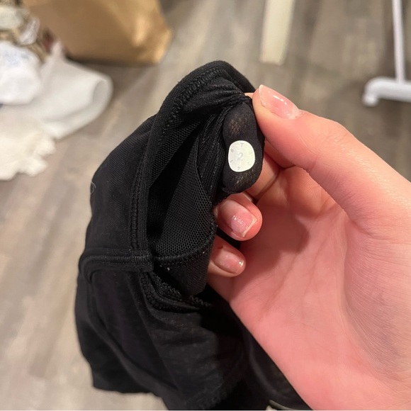 Lululemon Deep Breath Tank Black - Picture 5 of 5